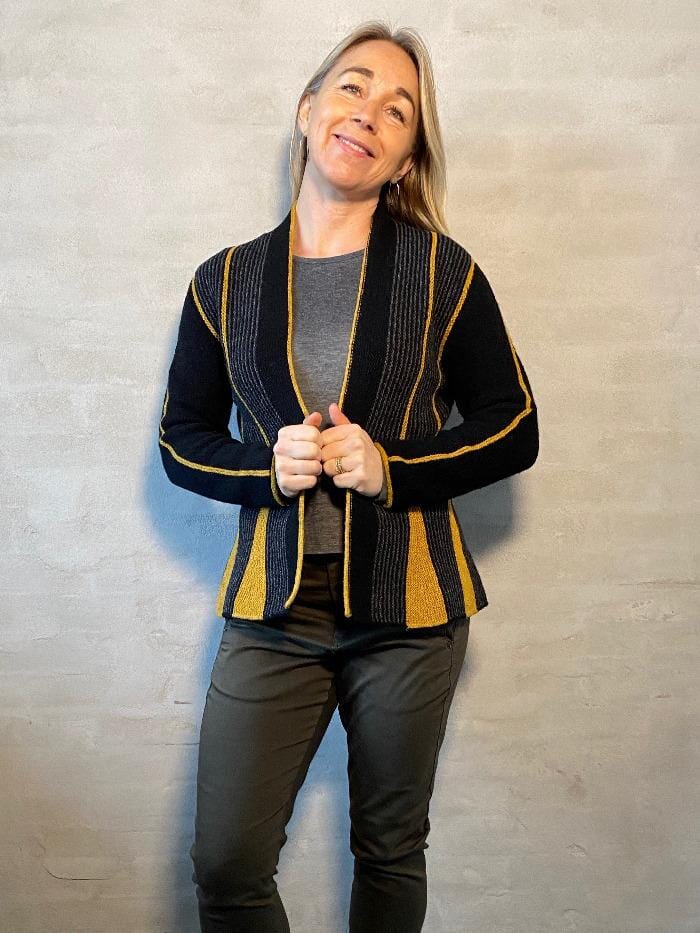 Mermaid jacket by Hanne Falkenberg, knitting pattern Knitting patterns Hanne Falkenberg