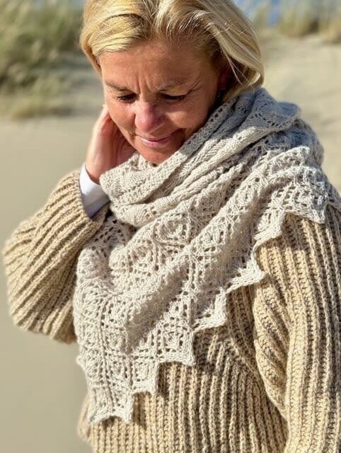 Mrs H's Summer Shawl by Önling, knitting pattern