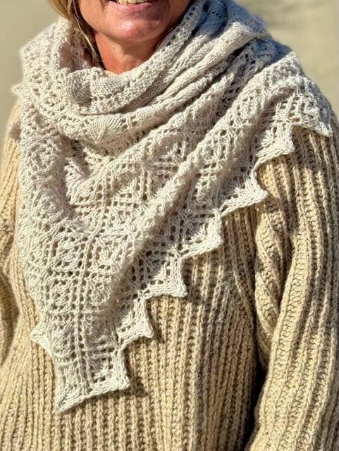 Mrs H's Summer Shawl by Önling, knitting pattern