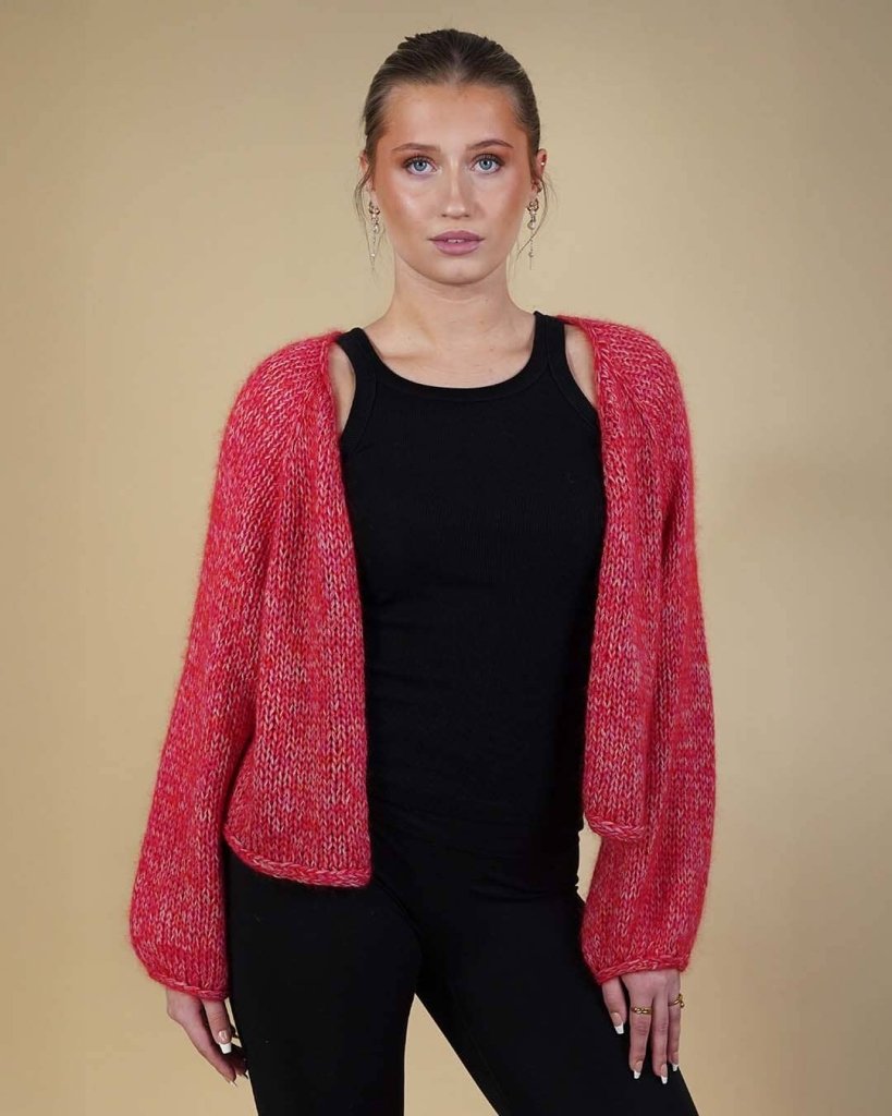 Easy Peasy Chunky Cardigan, No 4 + silk mohair strikkekit (4 farver) Strikkekit Önling - Katrine Hannibal