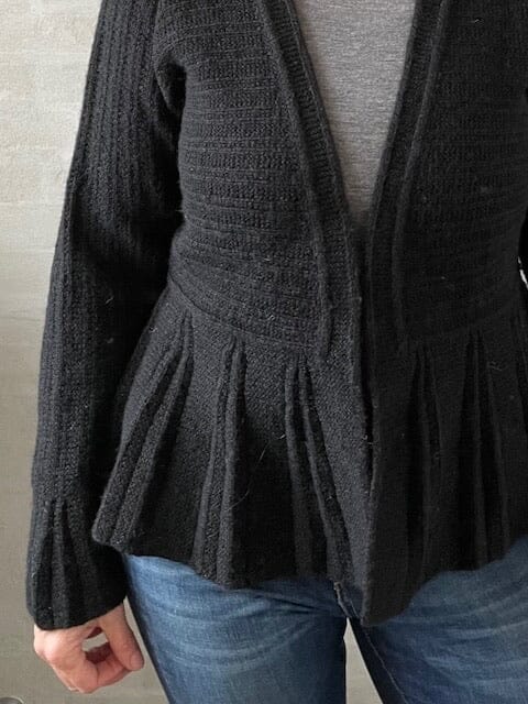 Plissé Jacket by Hanne Falkenberg, No 20 knitting kit
