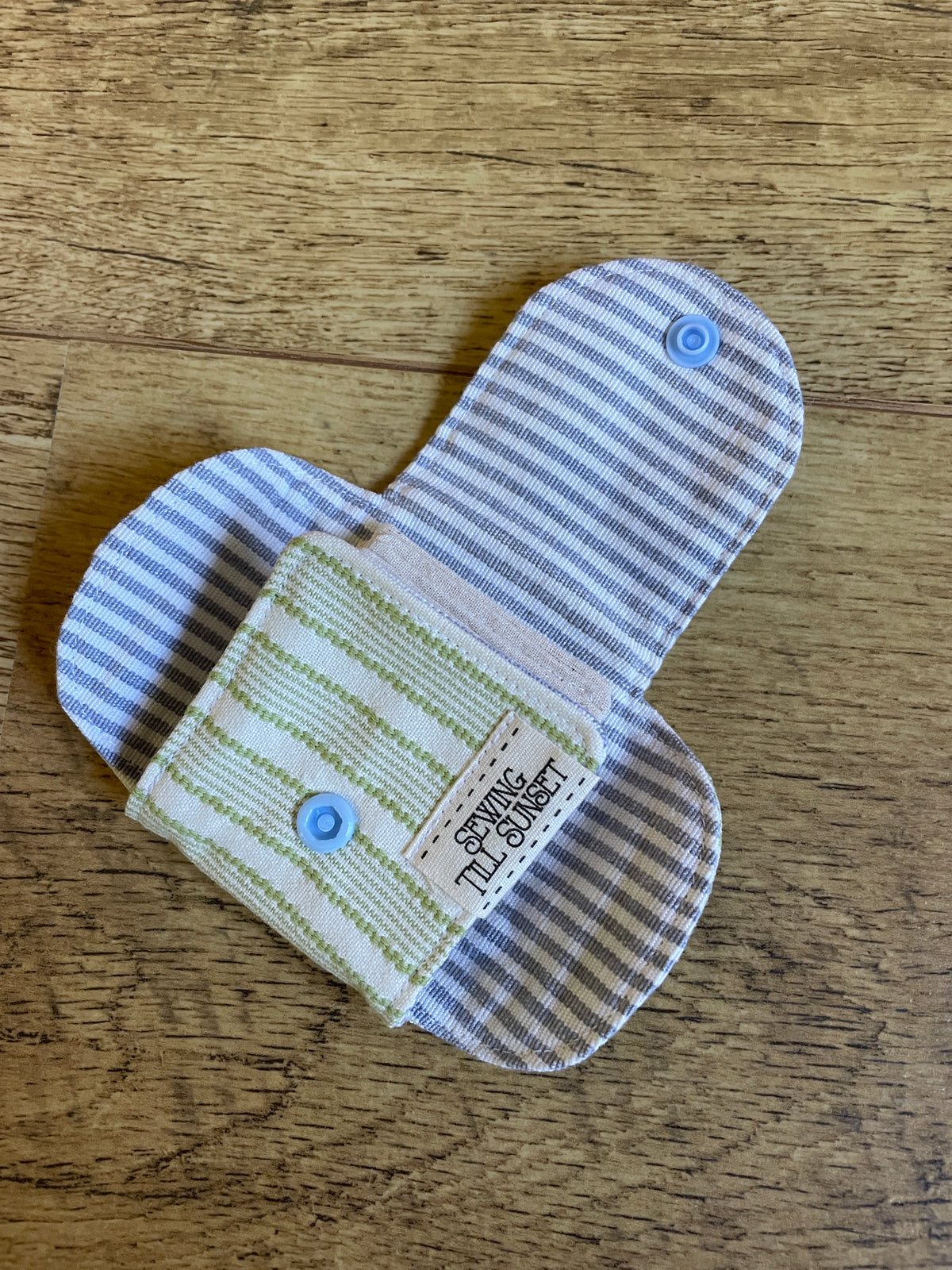 Sewing Needle Book