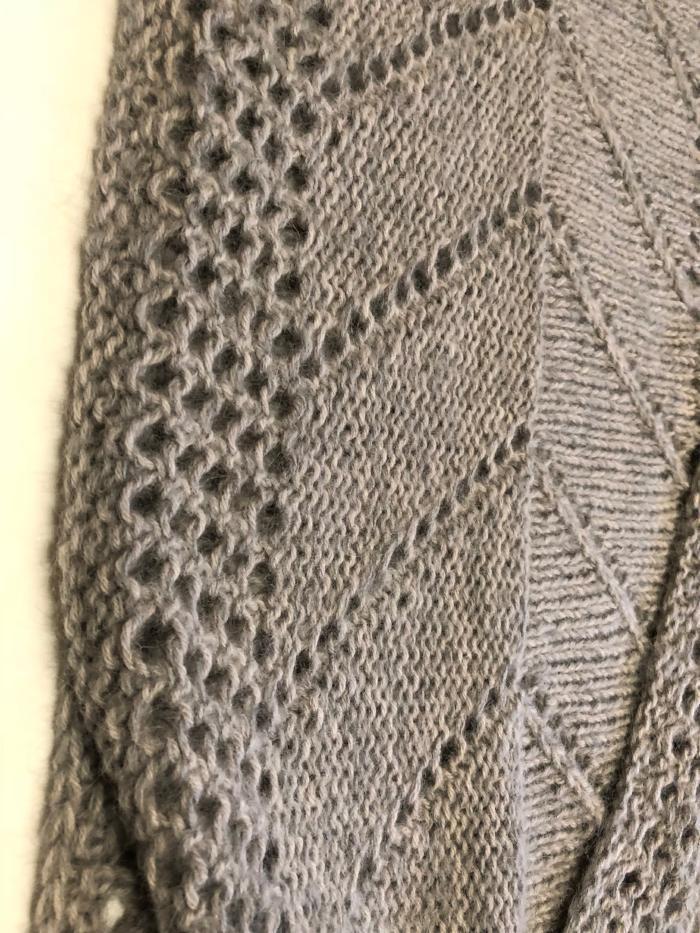 Simple Möbius Scarf, knitted in grey Önling No 1 sustainable wool yarn and Cusi Alpaca
