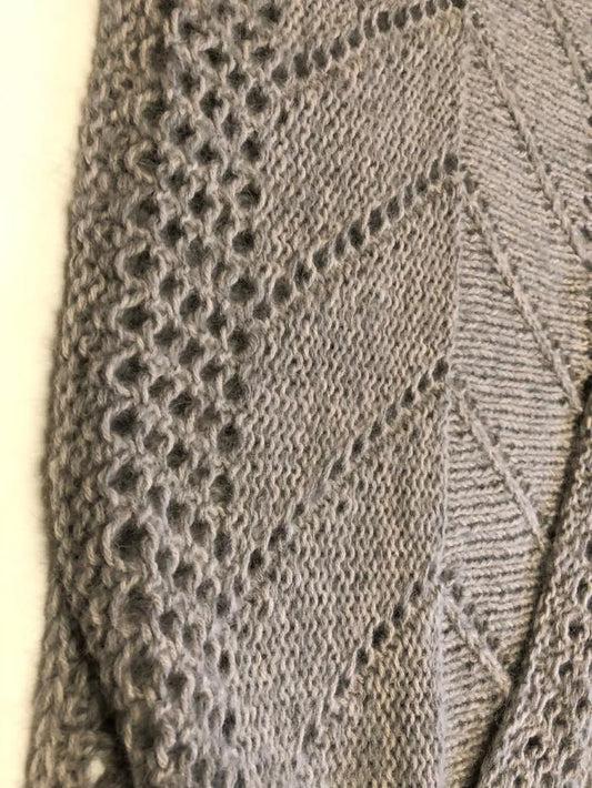Simple Möbius Scarf, knitted in grey Önling No 1 sustainable wool yarn and Cusi Alpaca