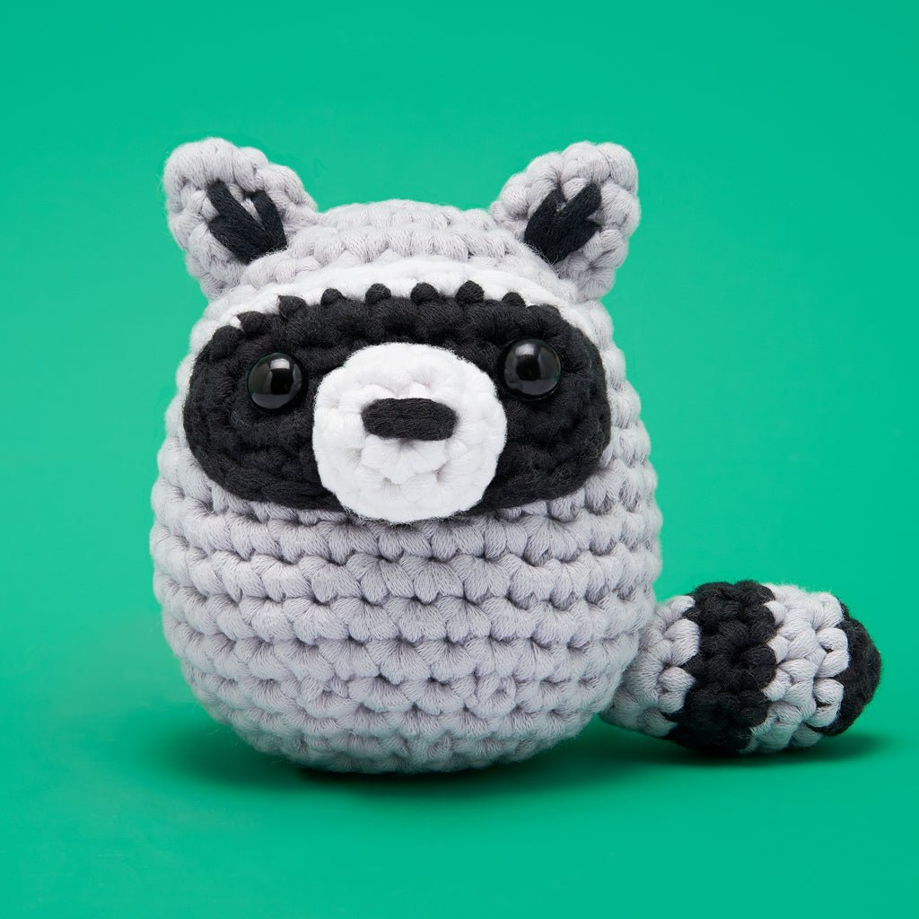 Scooter the Raccoon Crochet Kit - homesewn