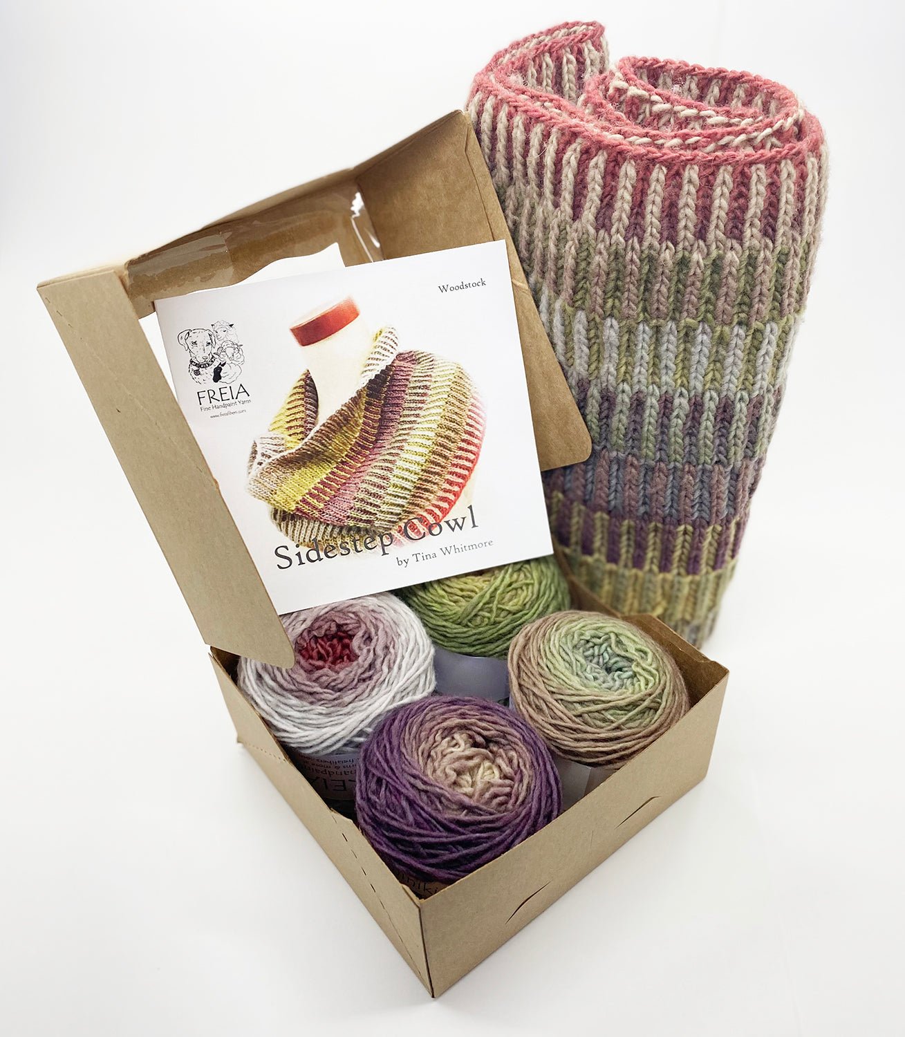 Sidestep Cowl Kit - Freia Yarns - homesewn