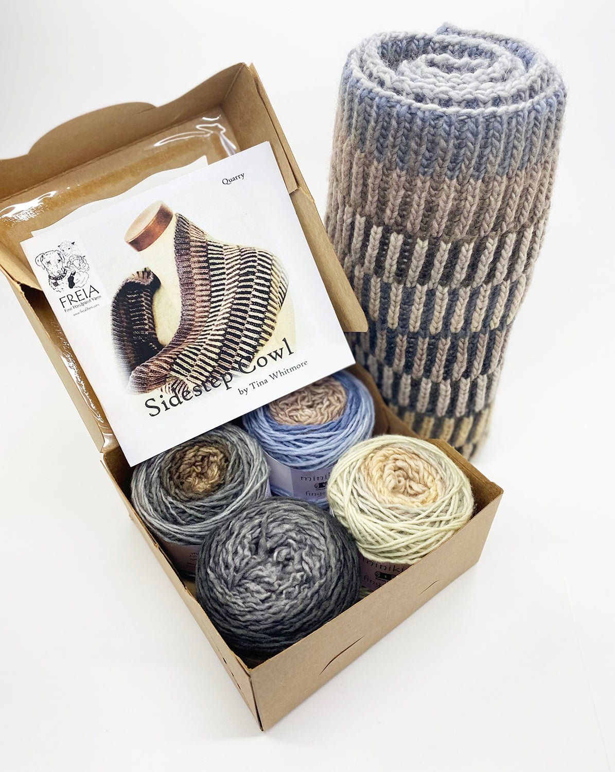 Sidestep Cowl Kit - Freia Yarns - homesewn