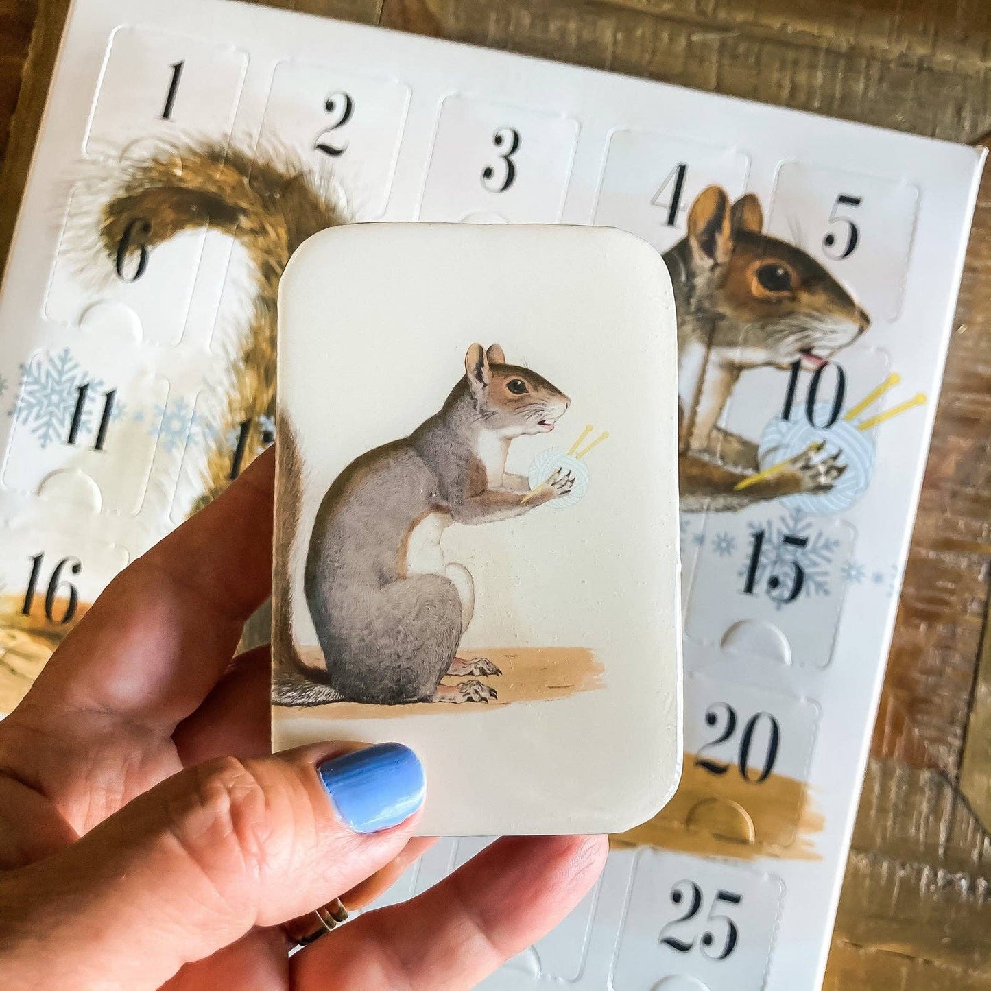 Yarn Squirrel tin - homesewn
